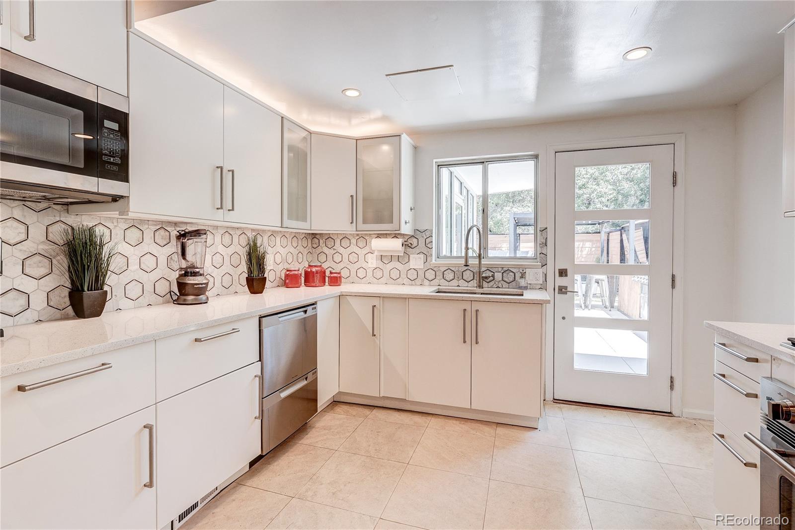 MLS Image #17 for 3000 s marion street,englewood, Colorado