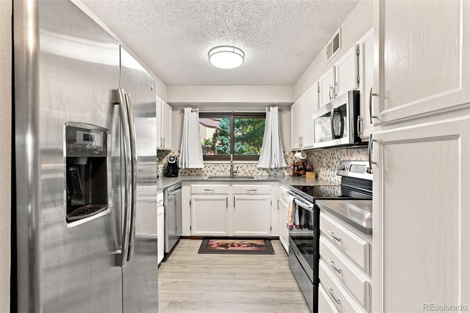 MLS Image #8 for 222  wright street 203,lakewood, Colorado
