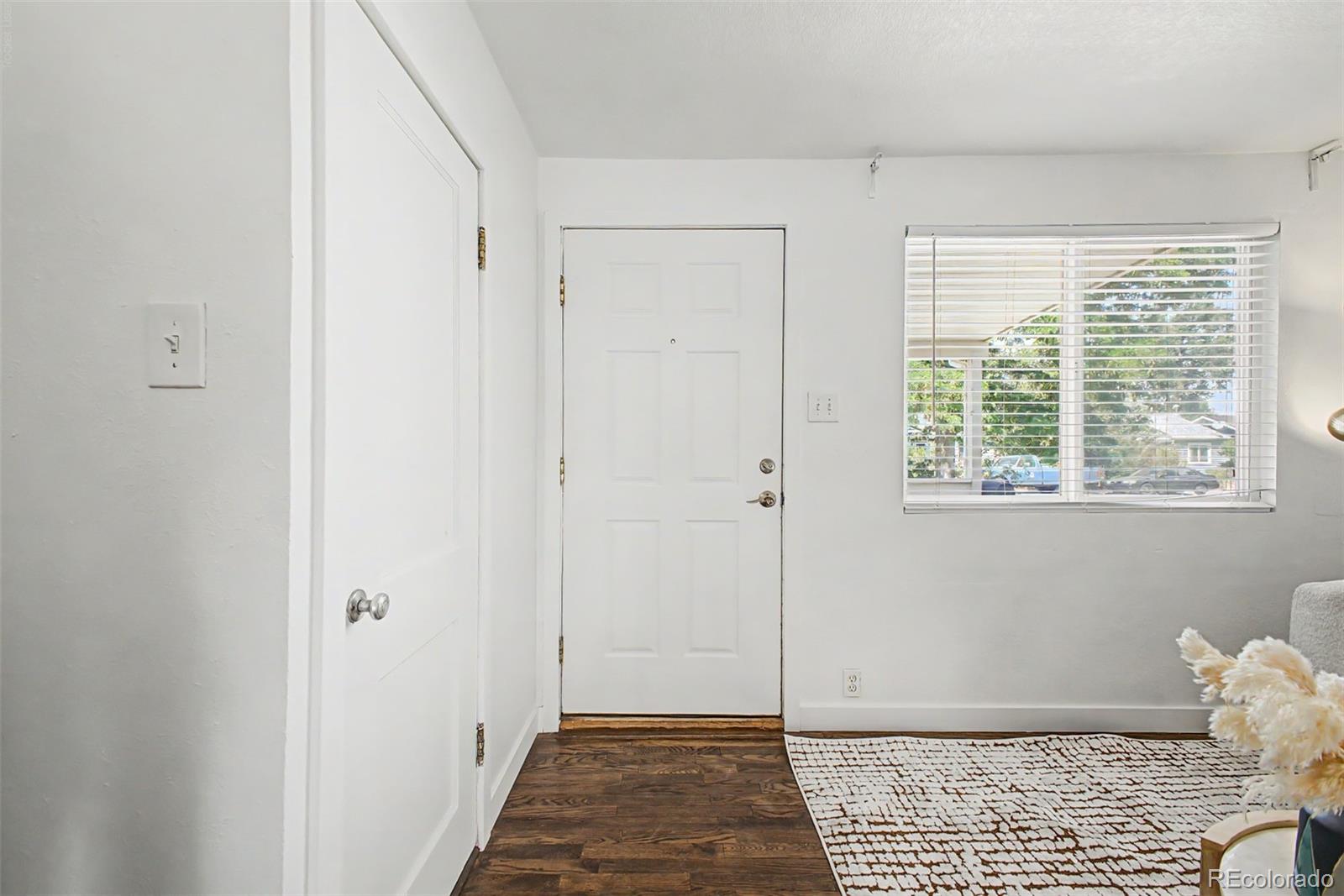 MLS Image #2 for 1956  geneva street,aurora, Colorado