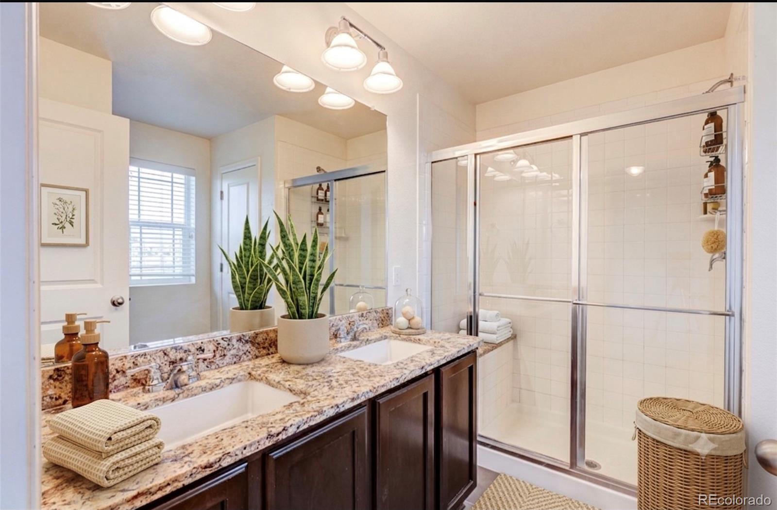 MLS Image #14 for 10771 e 28th place,denver, Colorado