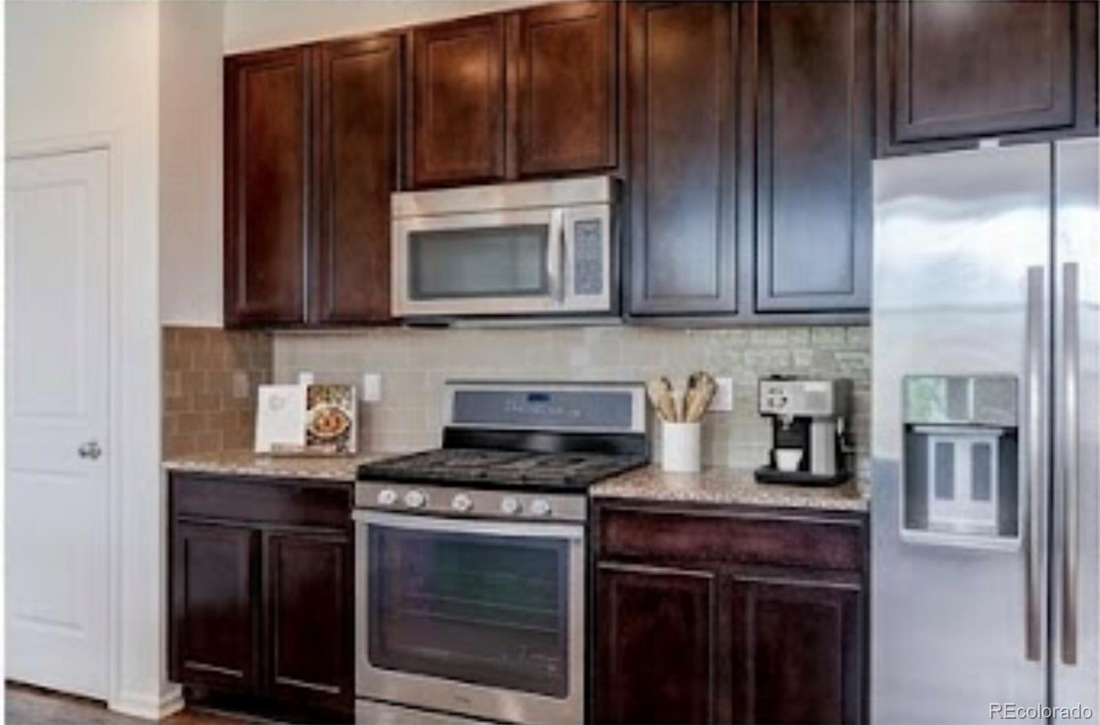 MLS Image #8 for 10771 e 28th place,denver, Colorado