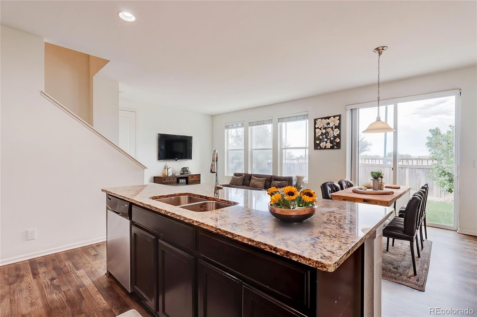 MLS Image #9 for 10771 e 28th place,denver, Colorado