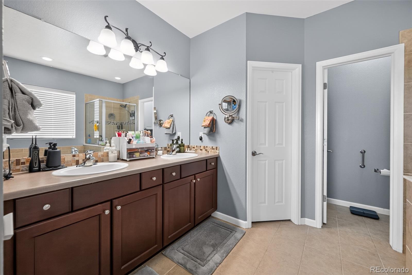 MLS Image #27 for 22195 e grand drive,aurora, Colorado