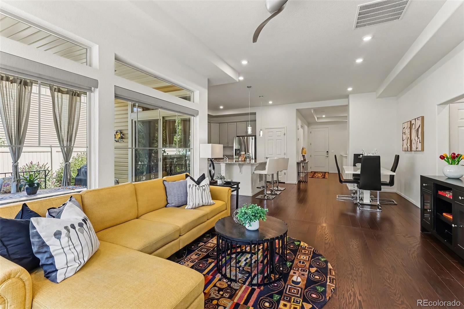 MLS Image #10 for 20373 e 52nd avenue,denver, Colorado