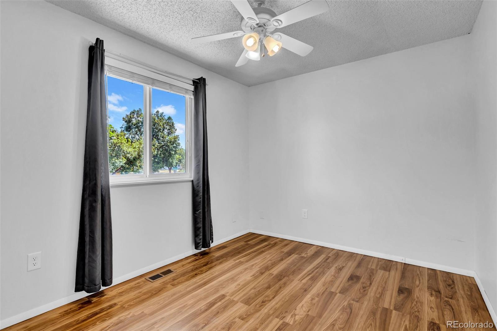 MLS Image #14 for 16219 e linvale avenue,aurora, Colorado