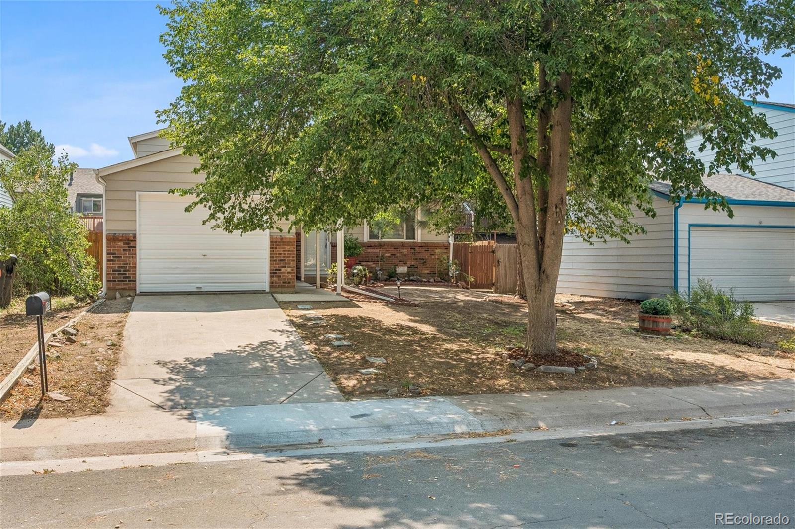 MLS Image #3 for 4955 s quintero circle,aurora, Colorado