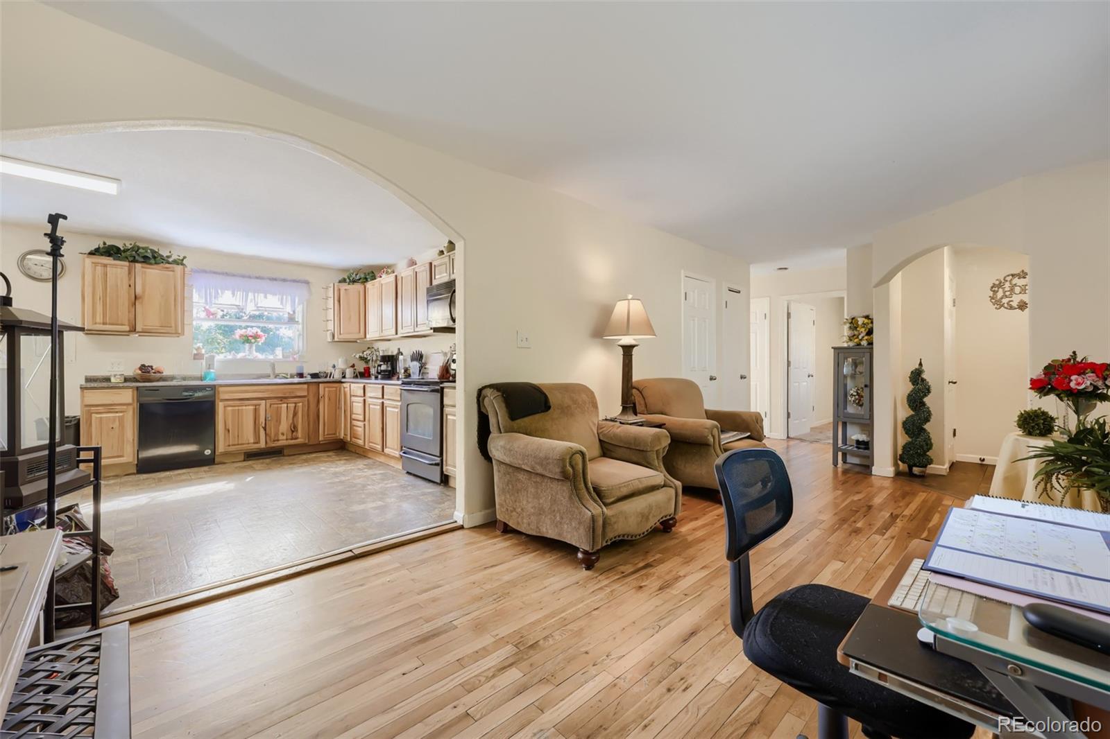 MLS Image #12 for 1133  livingston avenue,colorado springs, Colorado