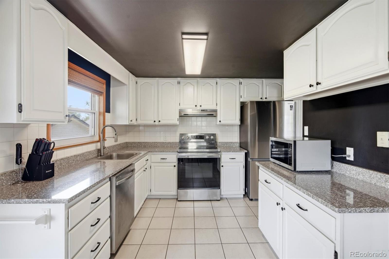 MLS Image #14 for 986 e 114th place,denver, Colorado