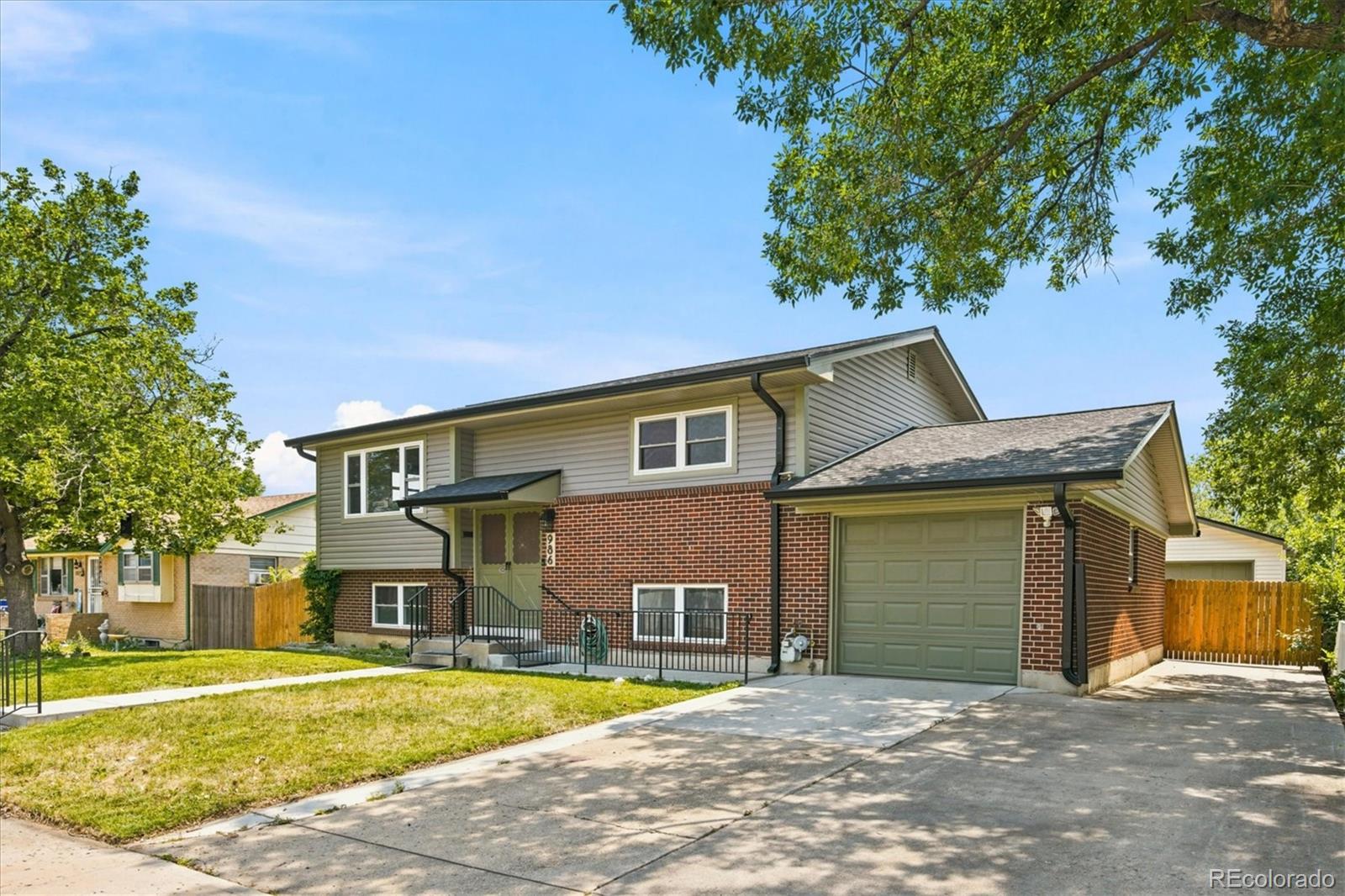 MLS Image #3 for 986 e 114th place,denver, Colorado
