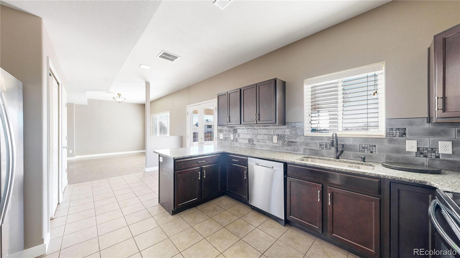 MLS Image #11 for 980 w el nido ,pueblo, Colorado