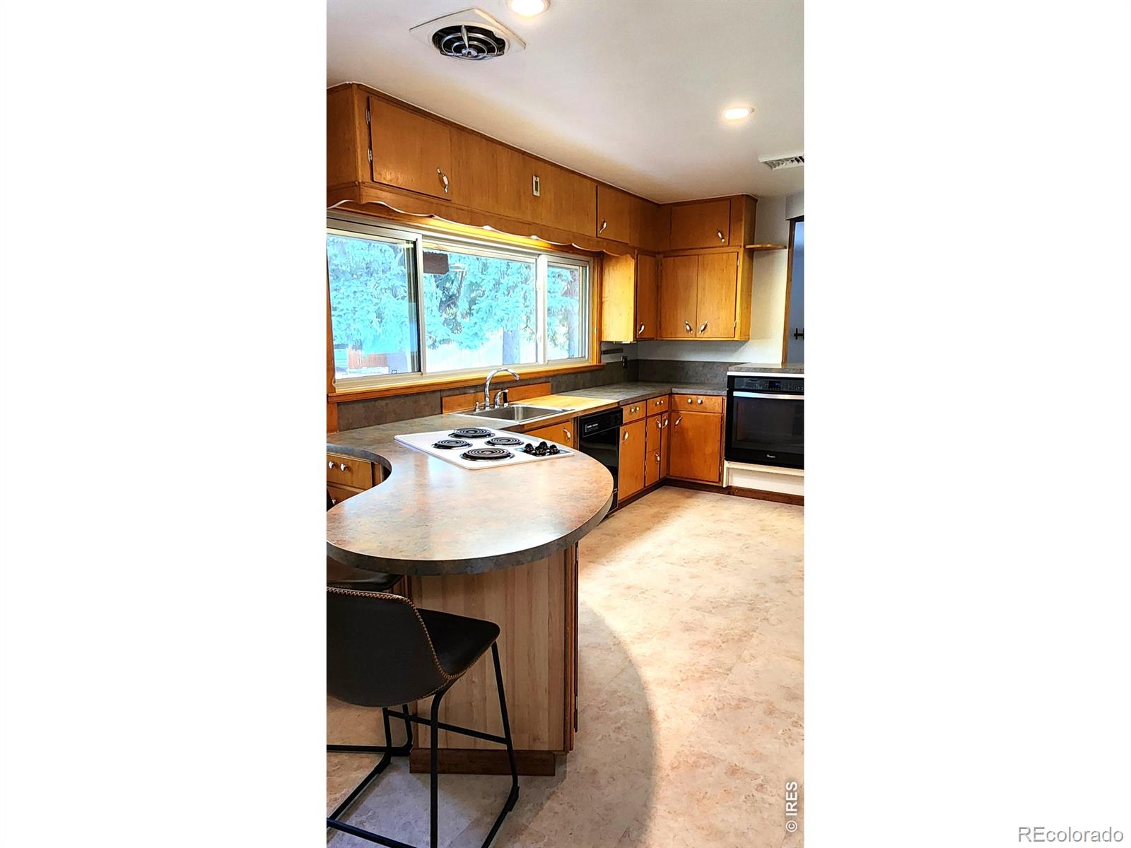 MLS Image #12 for 441 w 11th street,loveland, Colorado