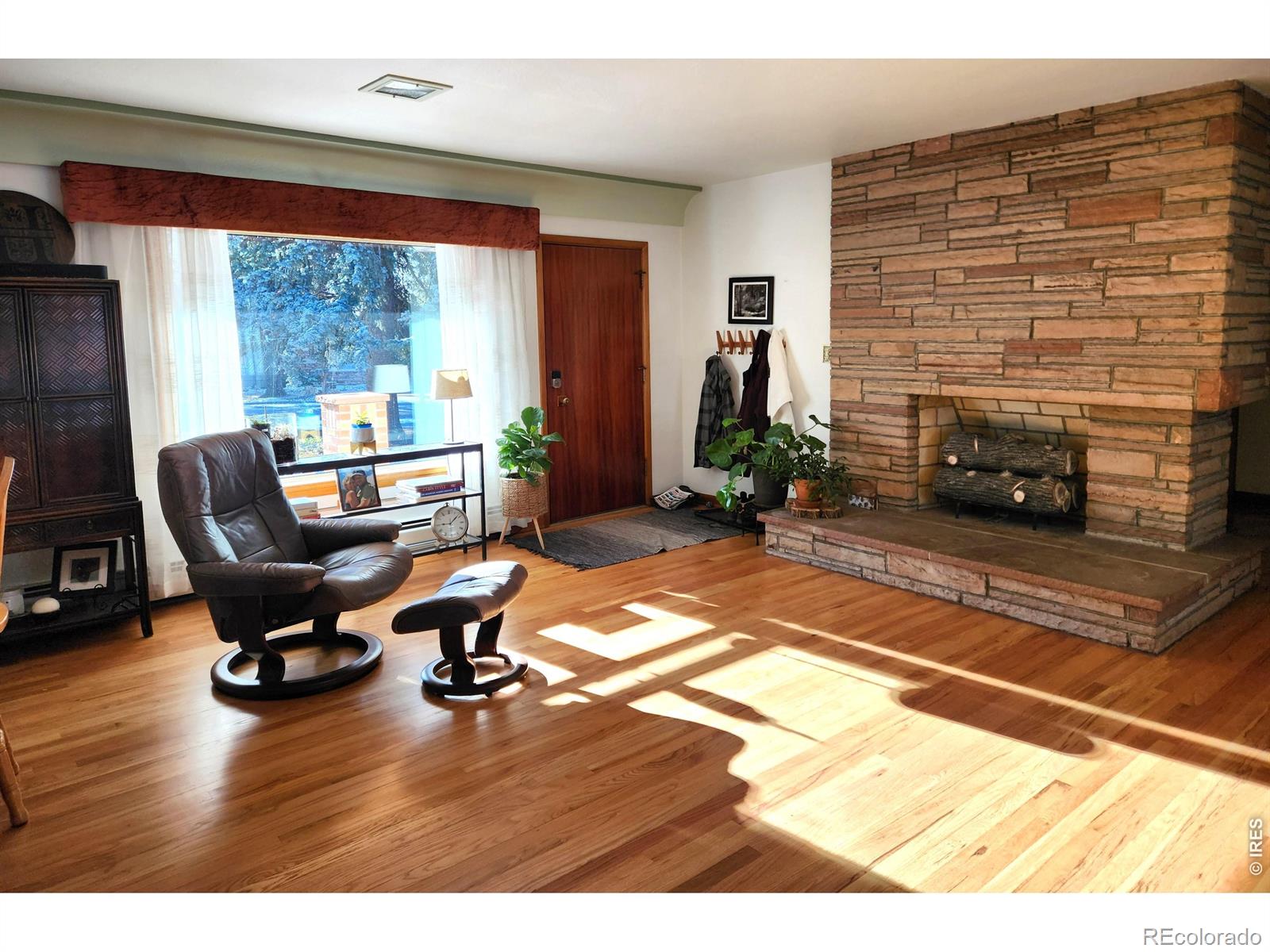 MLS Image #2 for 441 w 11th street,loveland, Colorado