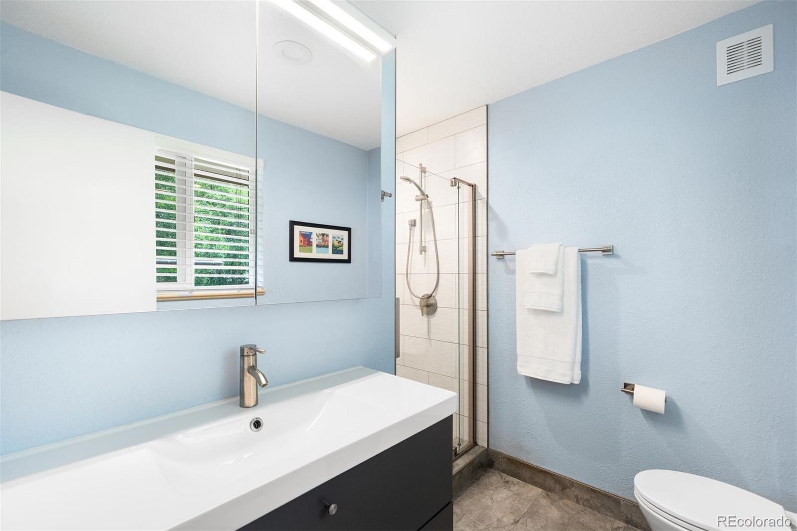 MLS Image #13 for 5  circle drive,denver, Colorado