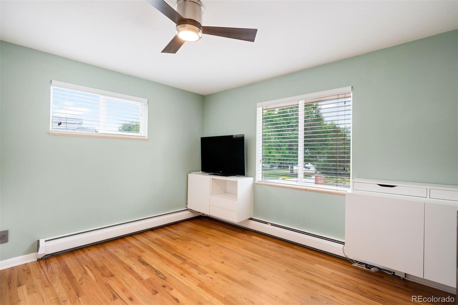 MLS Image #14 for 5  circle drive,denver, Colorado