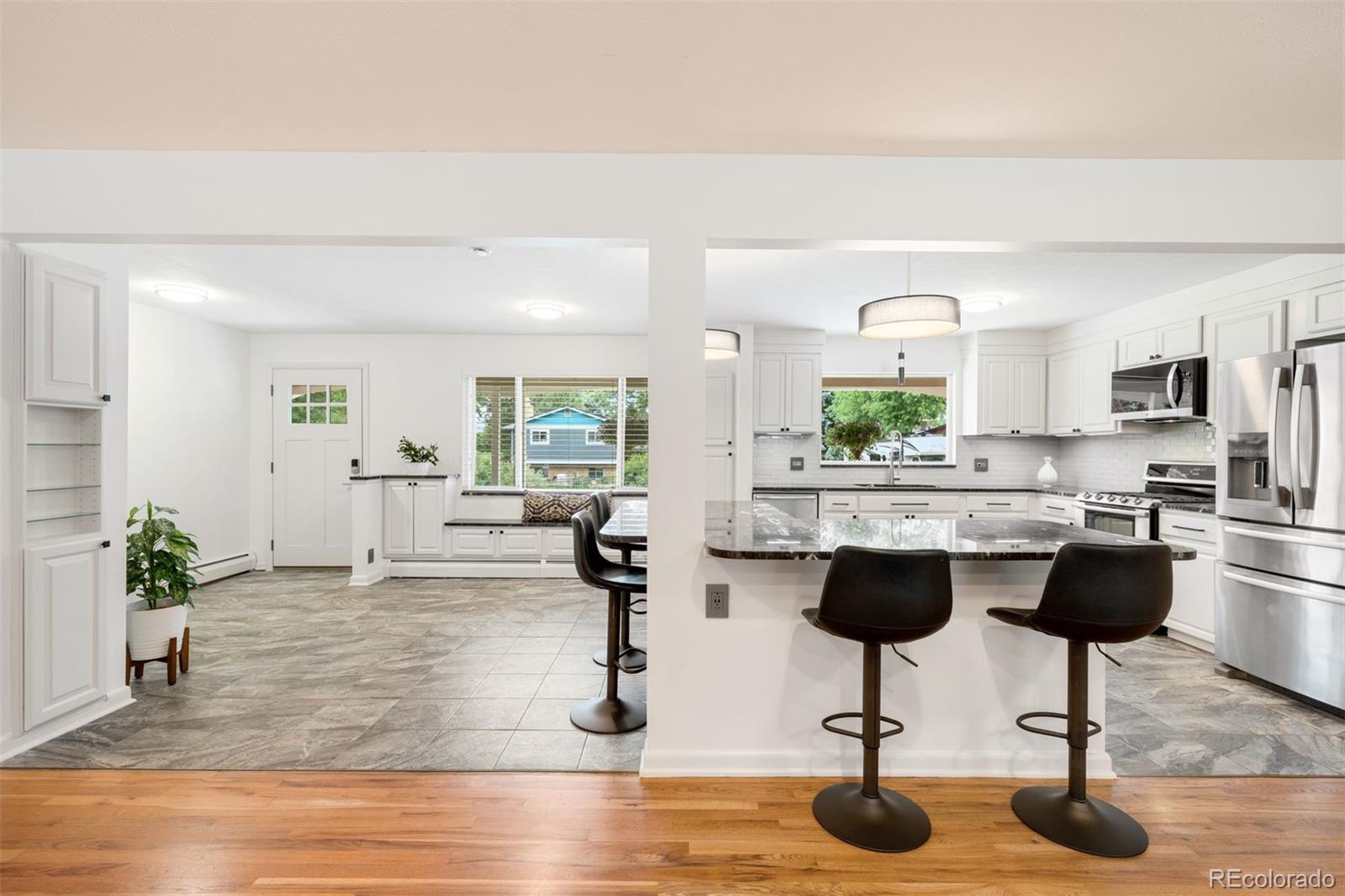 MLS Image #5 for 5  circle drive,denver, Colorado
