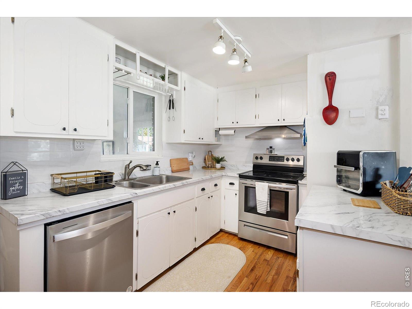 MLS Image #10 for 905  36th street,boulder, Colorado