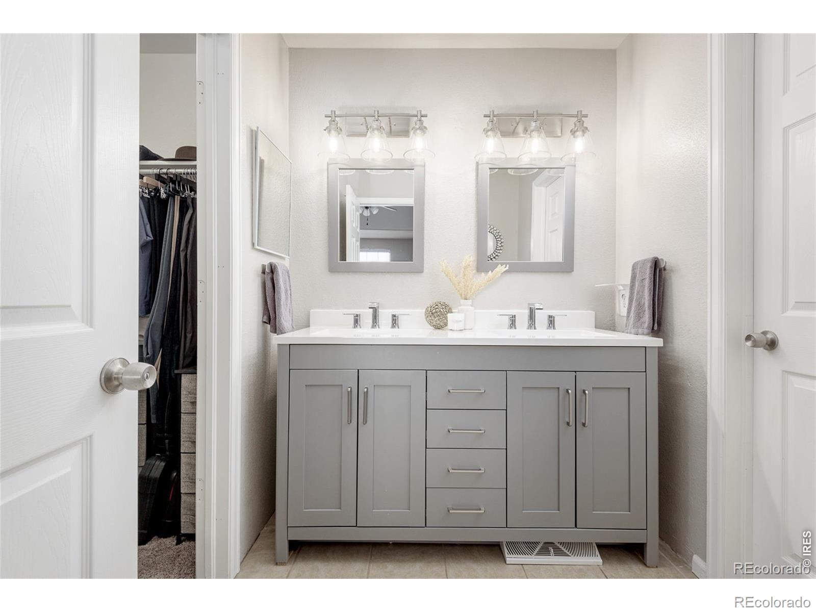 MLS Image #14 for 1509 s florence court,aurora, Colorado