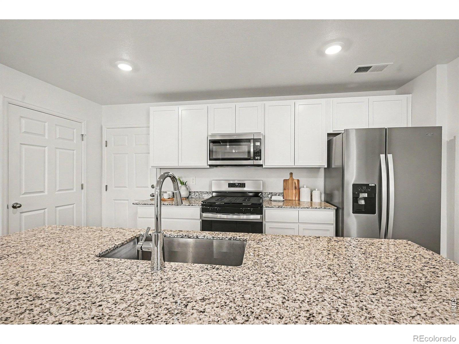 MLS Image #14 for 6545 n nepal street,aurora, Colorado