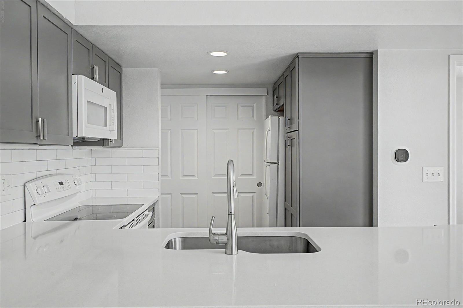 MLS Image #14 for 4883  white rock circle,boulder, Colorado