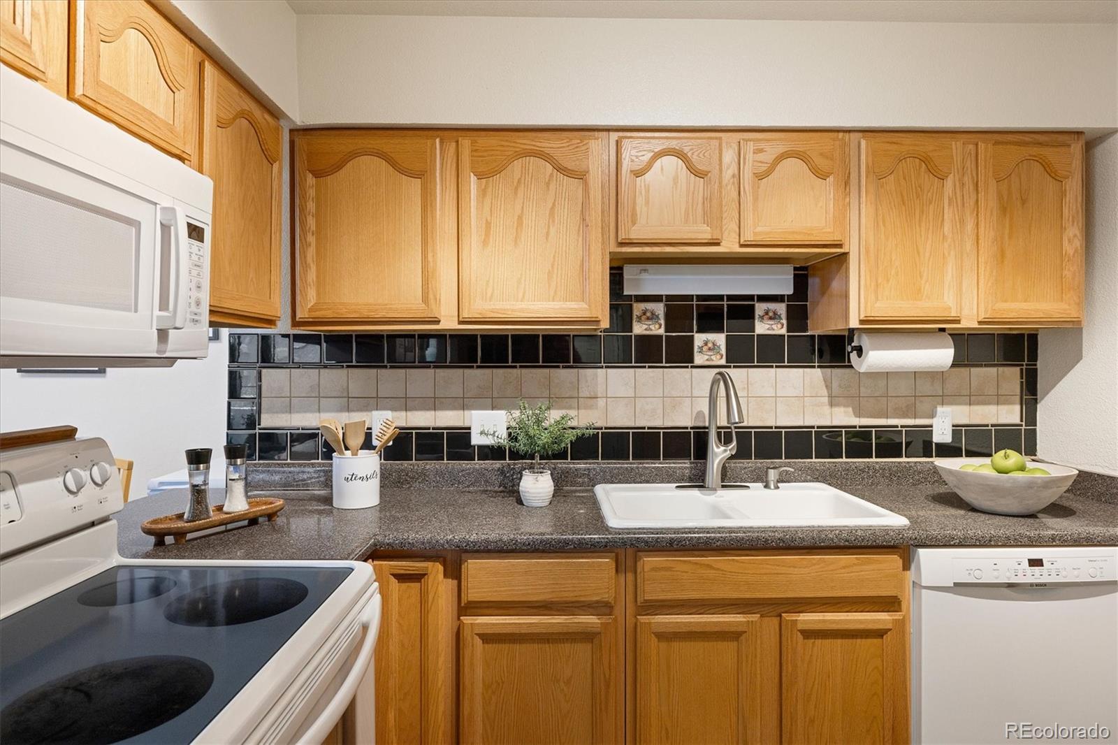 MLS Image #5 for 1820  newland court,lakewood, Colorado