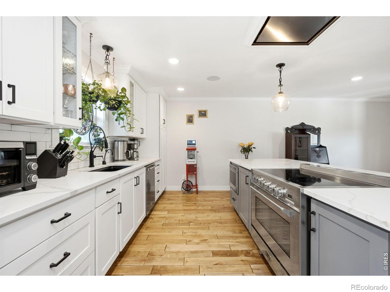 MLS Image #5 for 5217  greenview drive,fort collins, Colorado