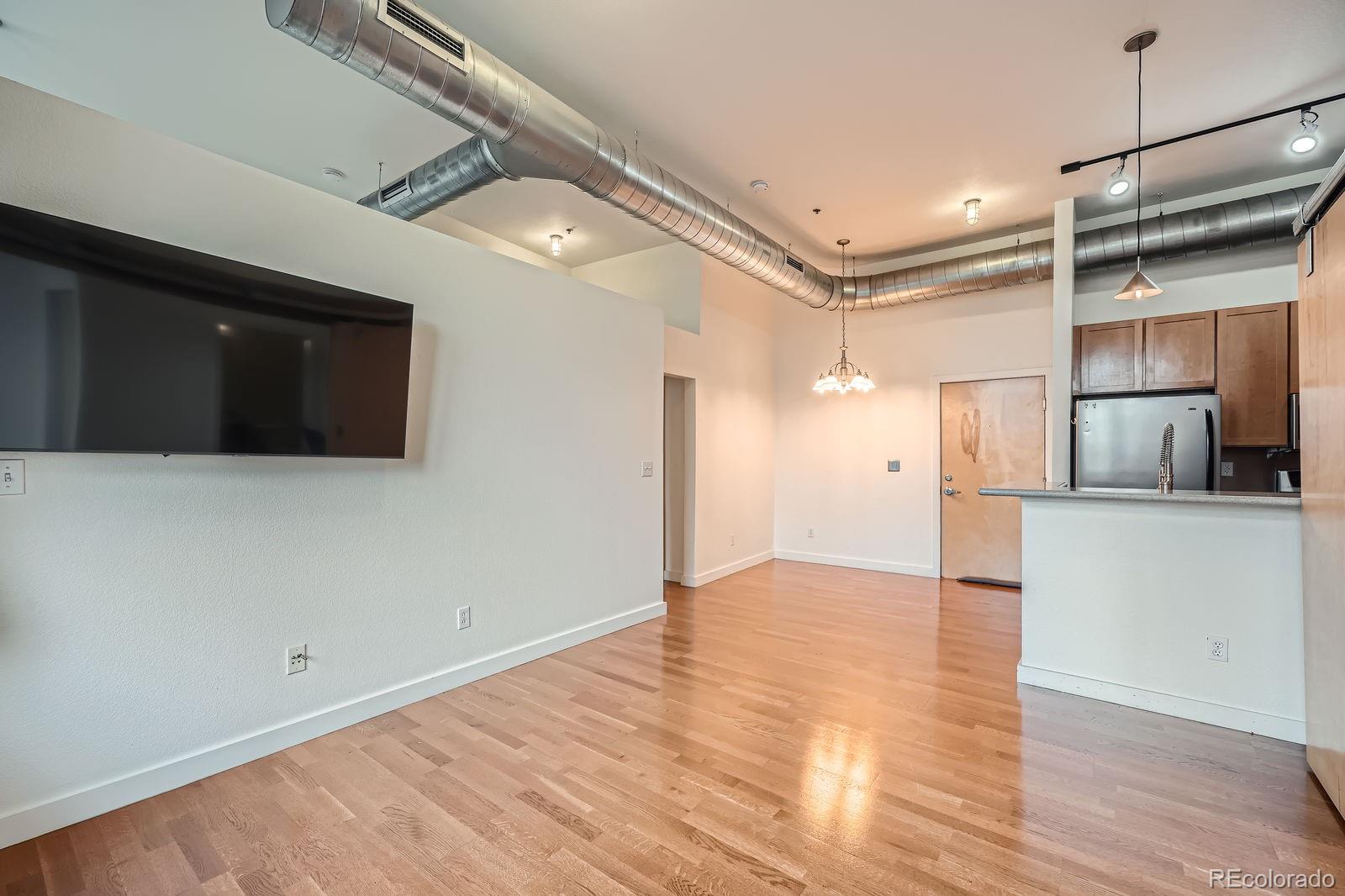 MLS Image #13 for 7700 e 29th street avenue,denver, Colorado