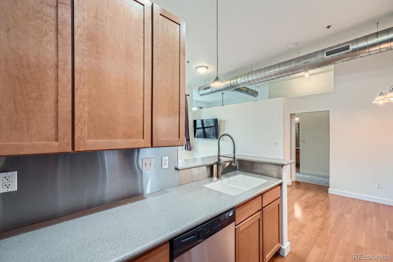 MLS Image #18 for 7700 e 29th street avenue,denver, Colorado