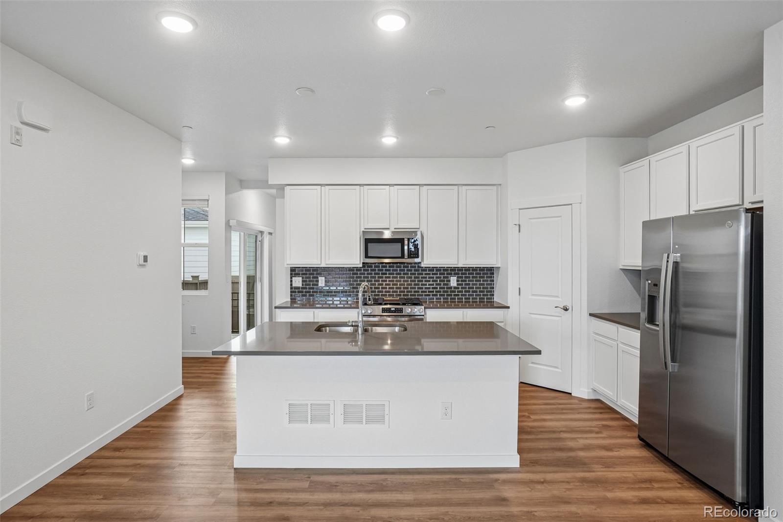 MLS Image #8 for 1810  parade street,erie, Colorado