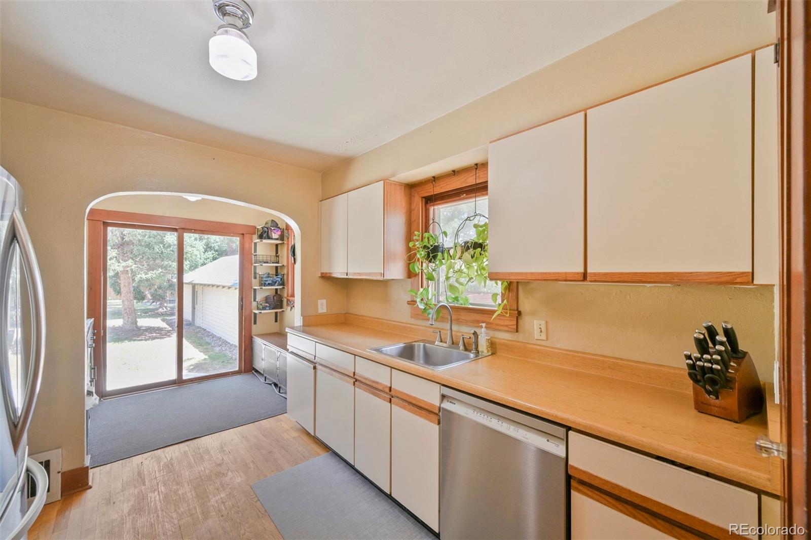 MLS Image #23 for 521 n hancock avenue,colorado springs, Colorado