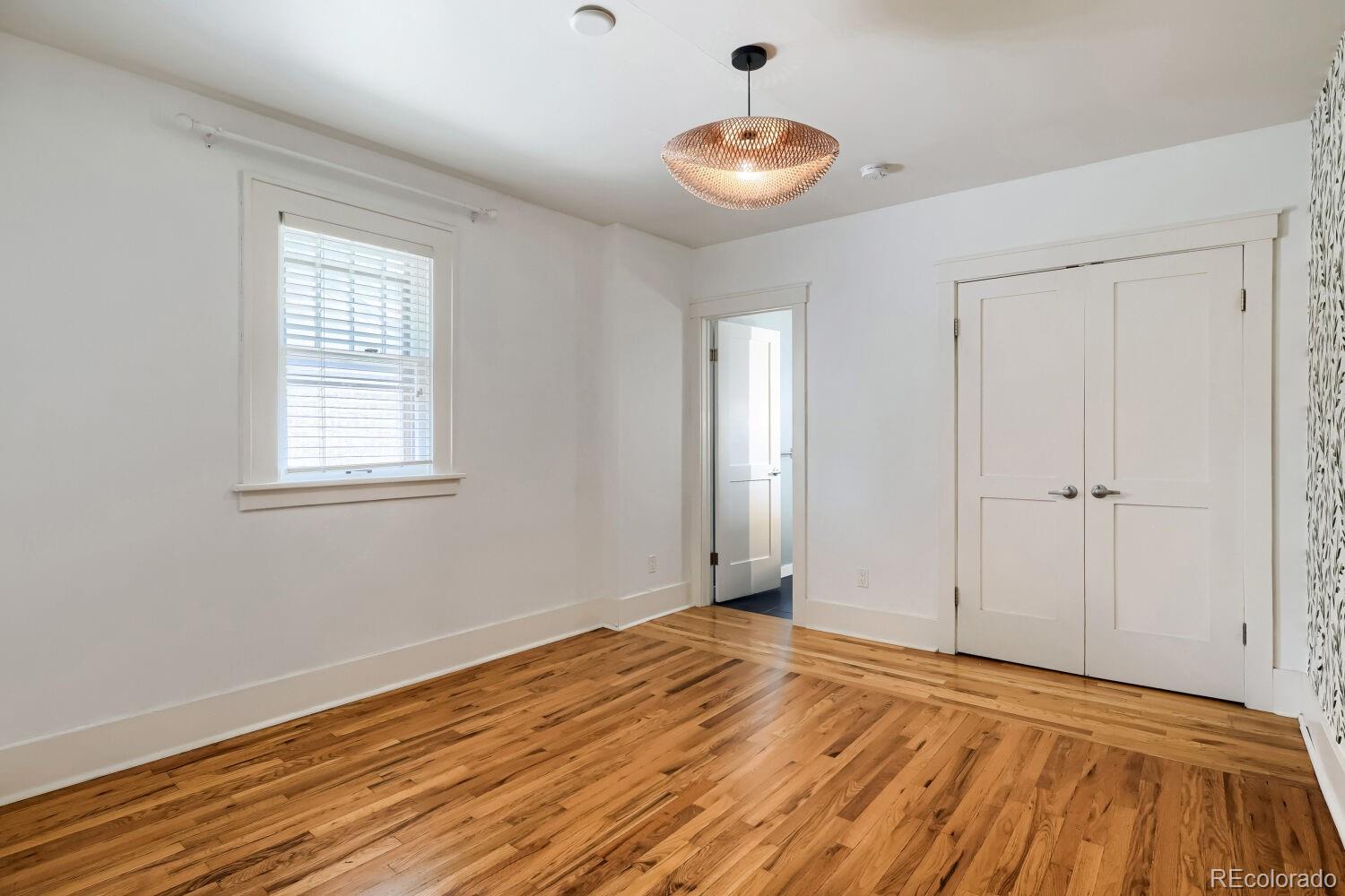 MLS Image #11 for 1354  elm street,denver, Colorado