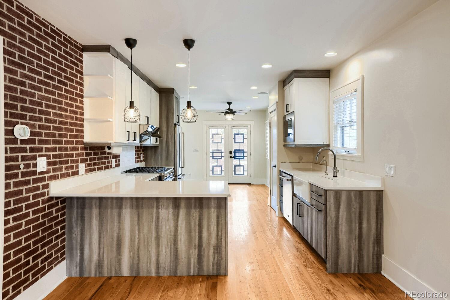 MLS Image #7 for 1354  elm street,denver, Colorado