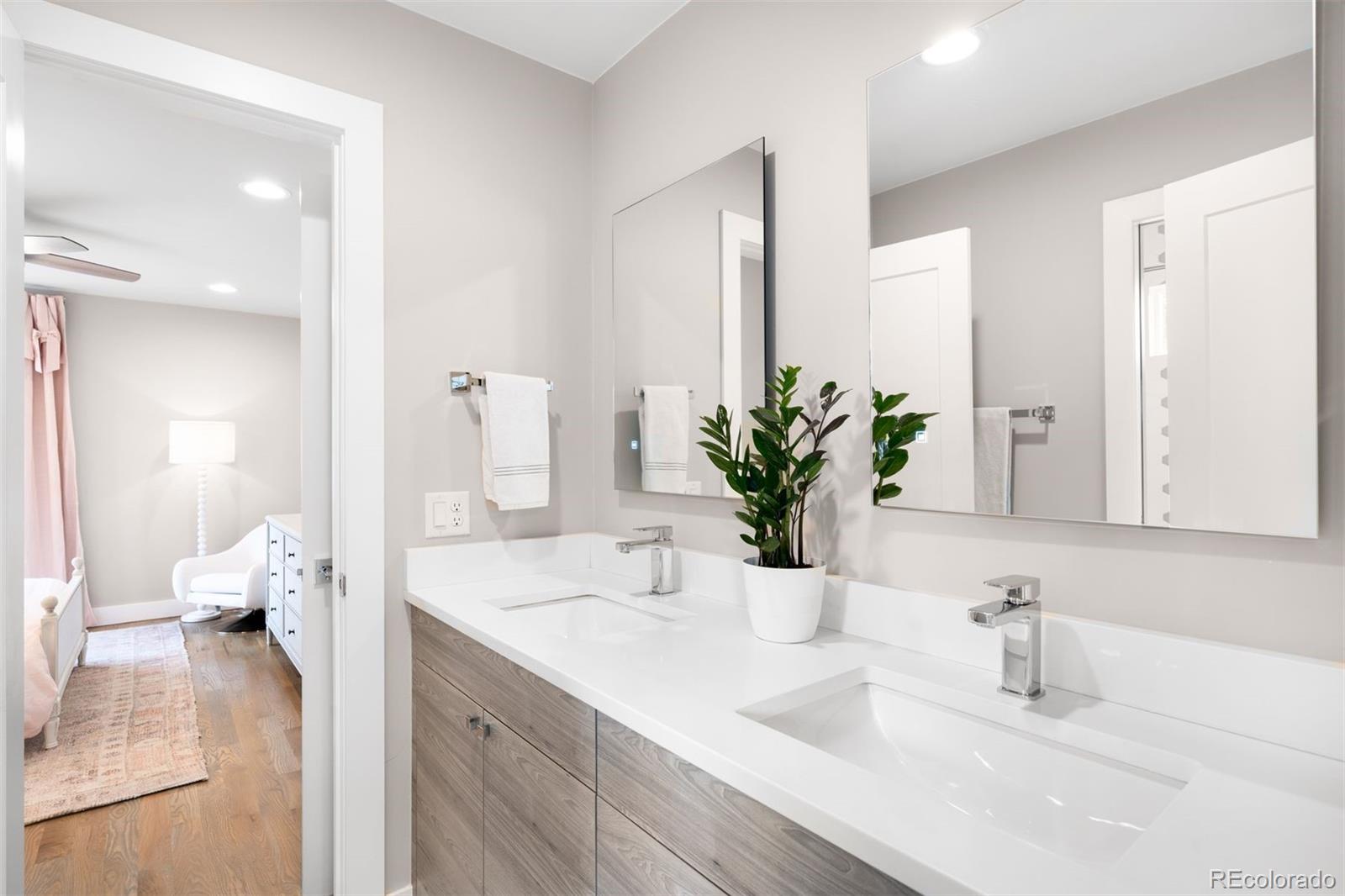 MLS Image #28 for 2142 n lowell boulevard,denver, Colorado