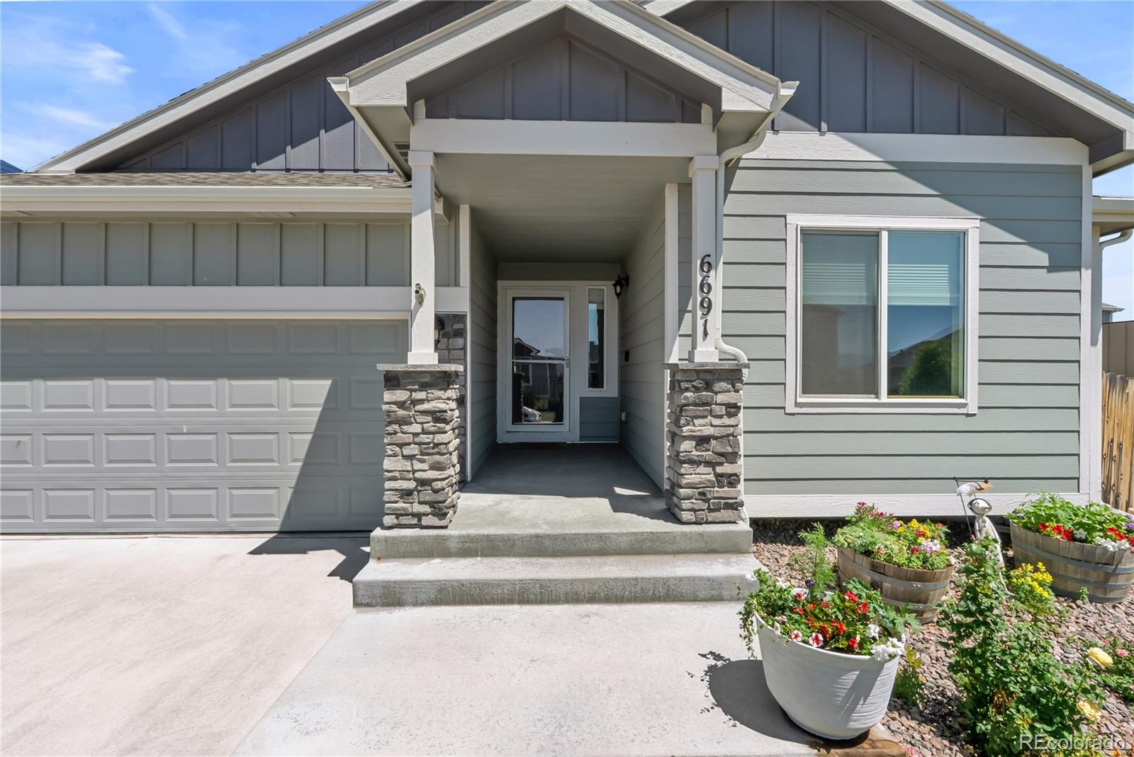 MLS Image #2 for 6691  lamine drive,colorado springs, Colorado