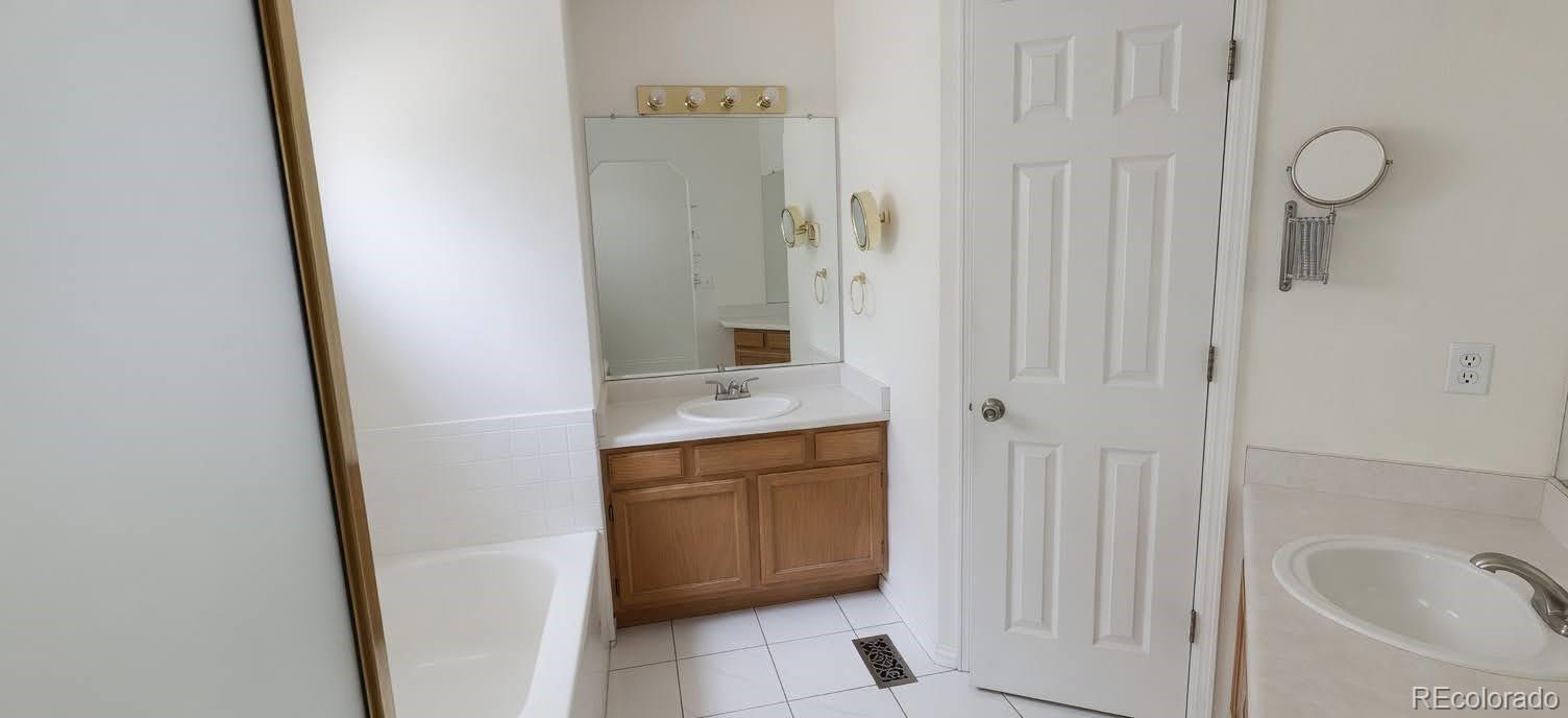 MLS Image #8 for 4016 s kirk court,aurora, Colorado