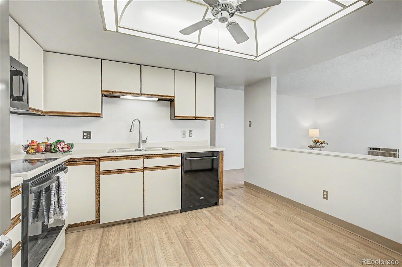 MLS Image #14 for 13850 e marina drive 101,aurora, Colorado