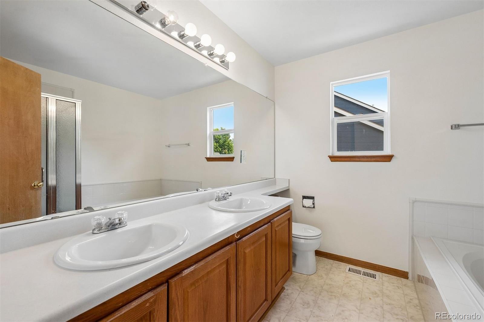 MLS Image #15 for 5114 s jebel street,centennial, Colorado