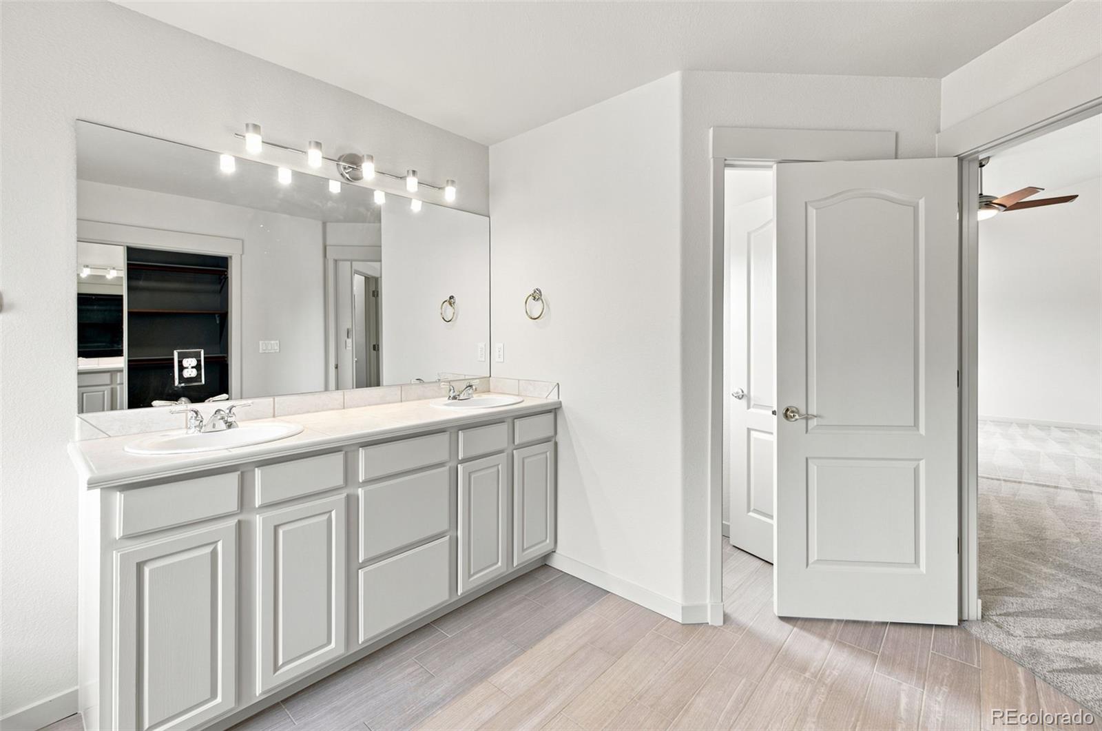 MLS Image #15 for 3335  hollycrest drive,colorado springs, Colorado