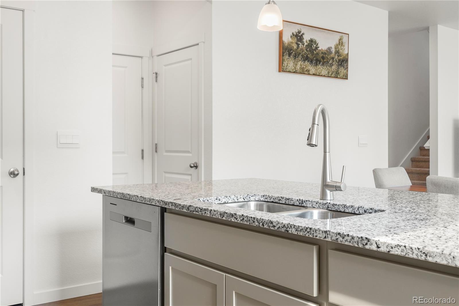 MLS Image #11 for 9936  ceylon court,commerce city, Colorado