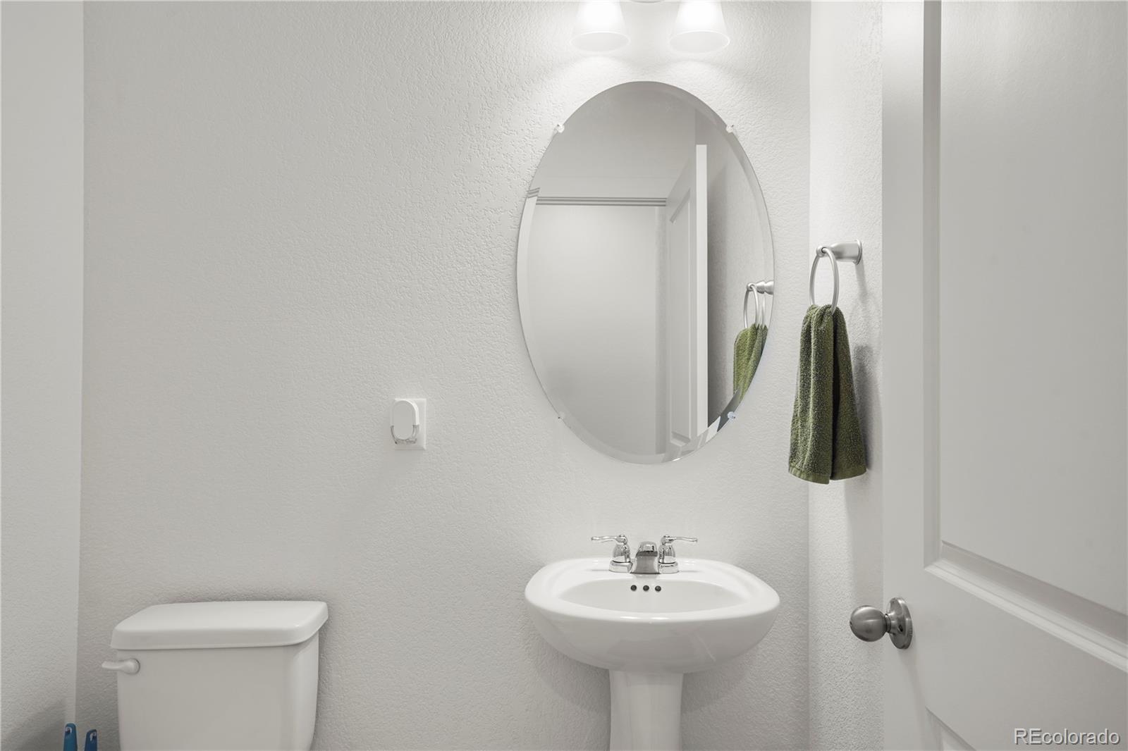 MLS Image #4 for 9936  ceylon court,commerce city, Colorado