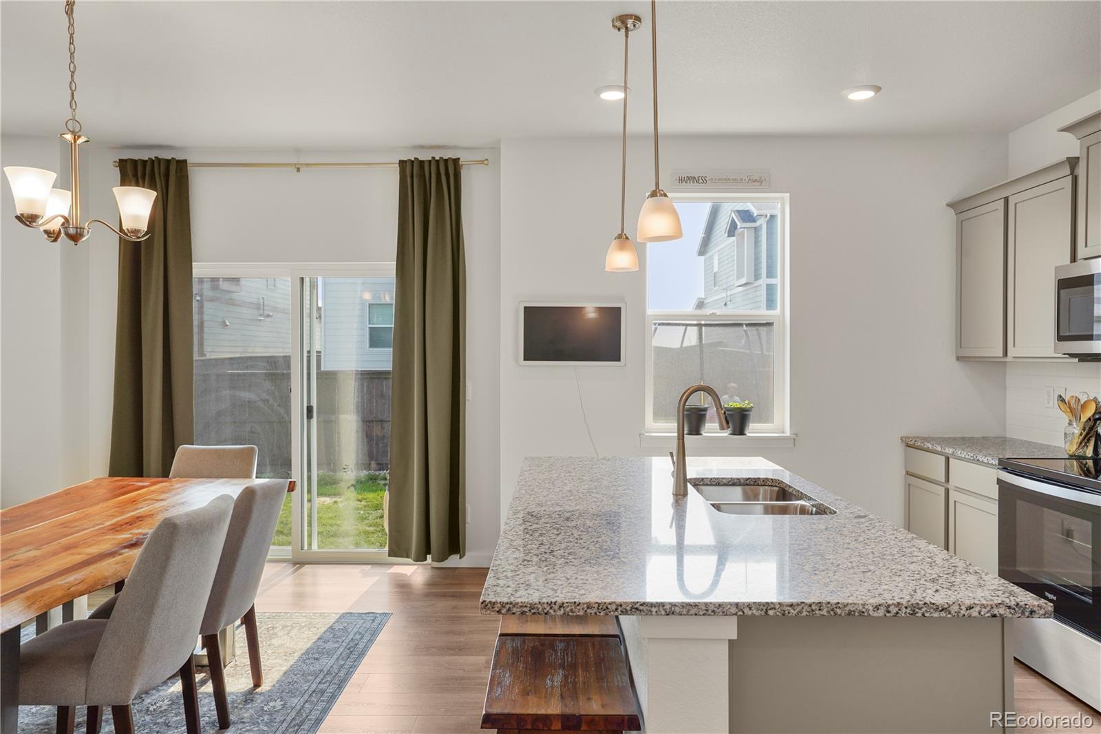 MLS Image #8 for 9936  ceylon court,commerce city, Colorado
