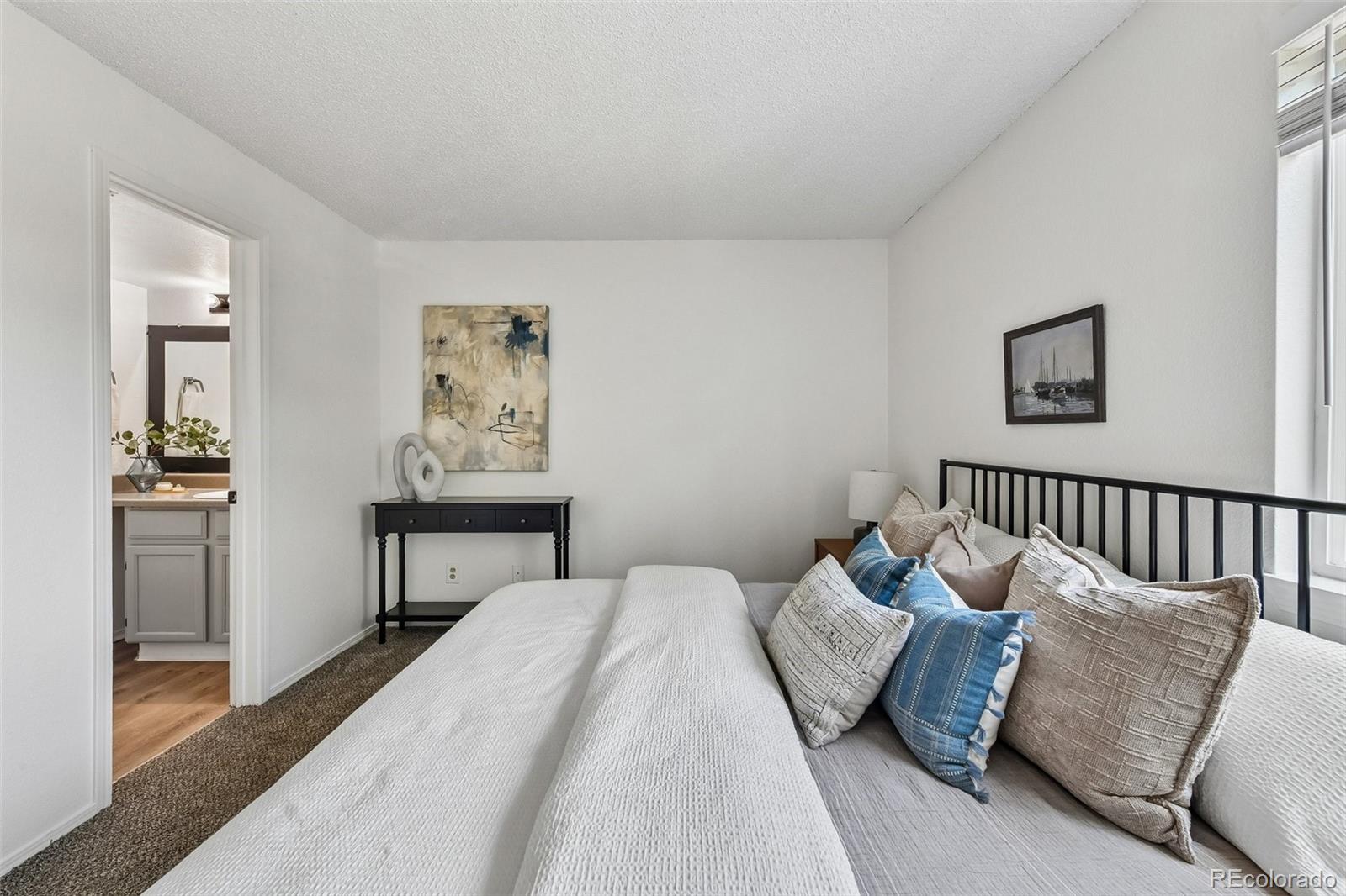 MLS Image #10 for 1075 s elkhart way,aurora, Colorado