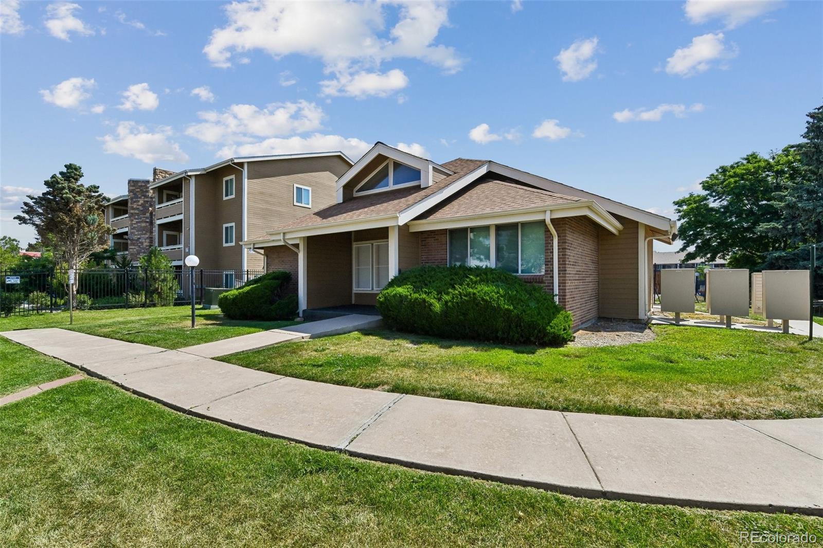 MLS Image #22 for 1075 s elkhart way,aurora, Colorado