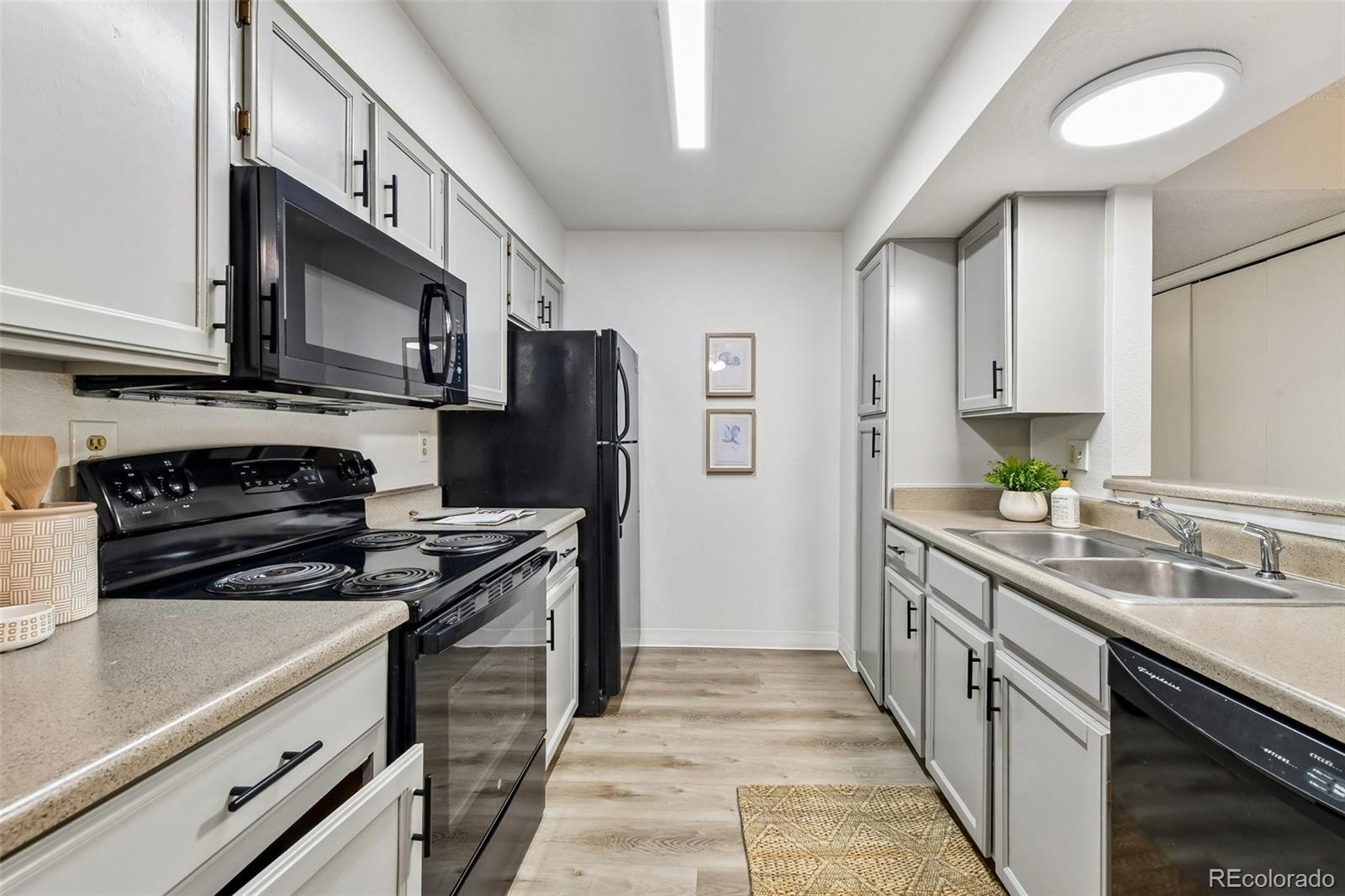 MLS Image #4 for 1075 s elkhart way,aurora, Colorado