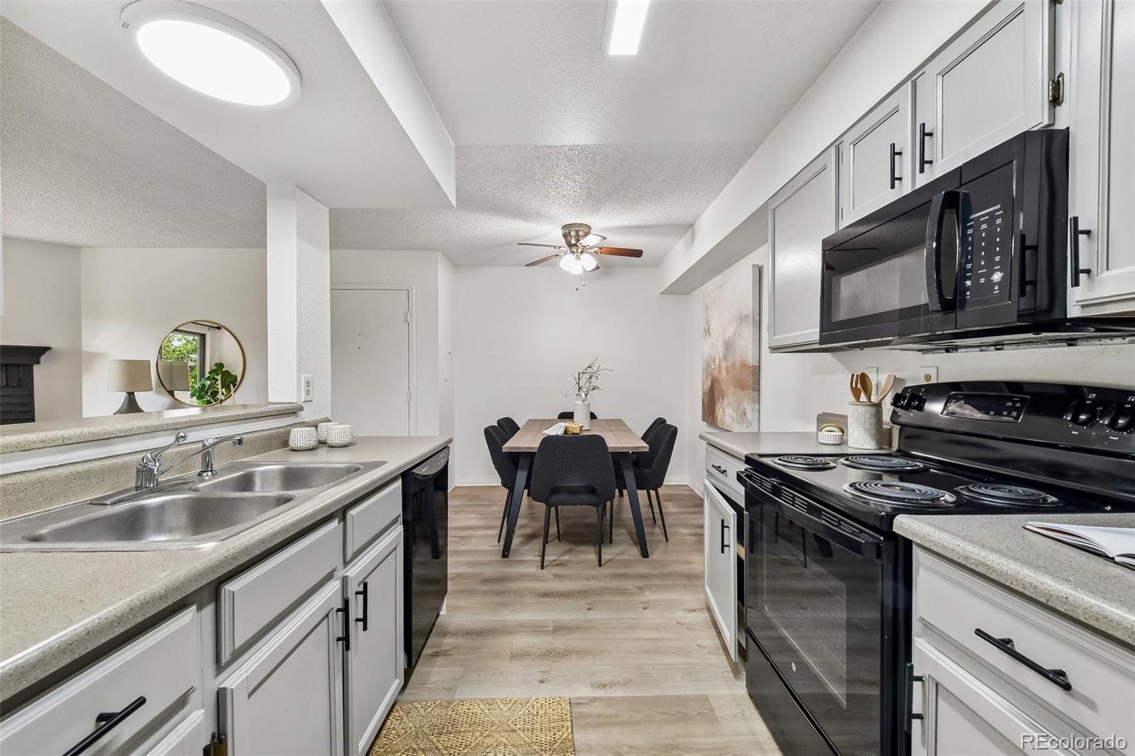 MLS Image #7 for 1075 s elkhart way,aurora, Colorado