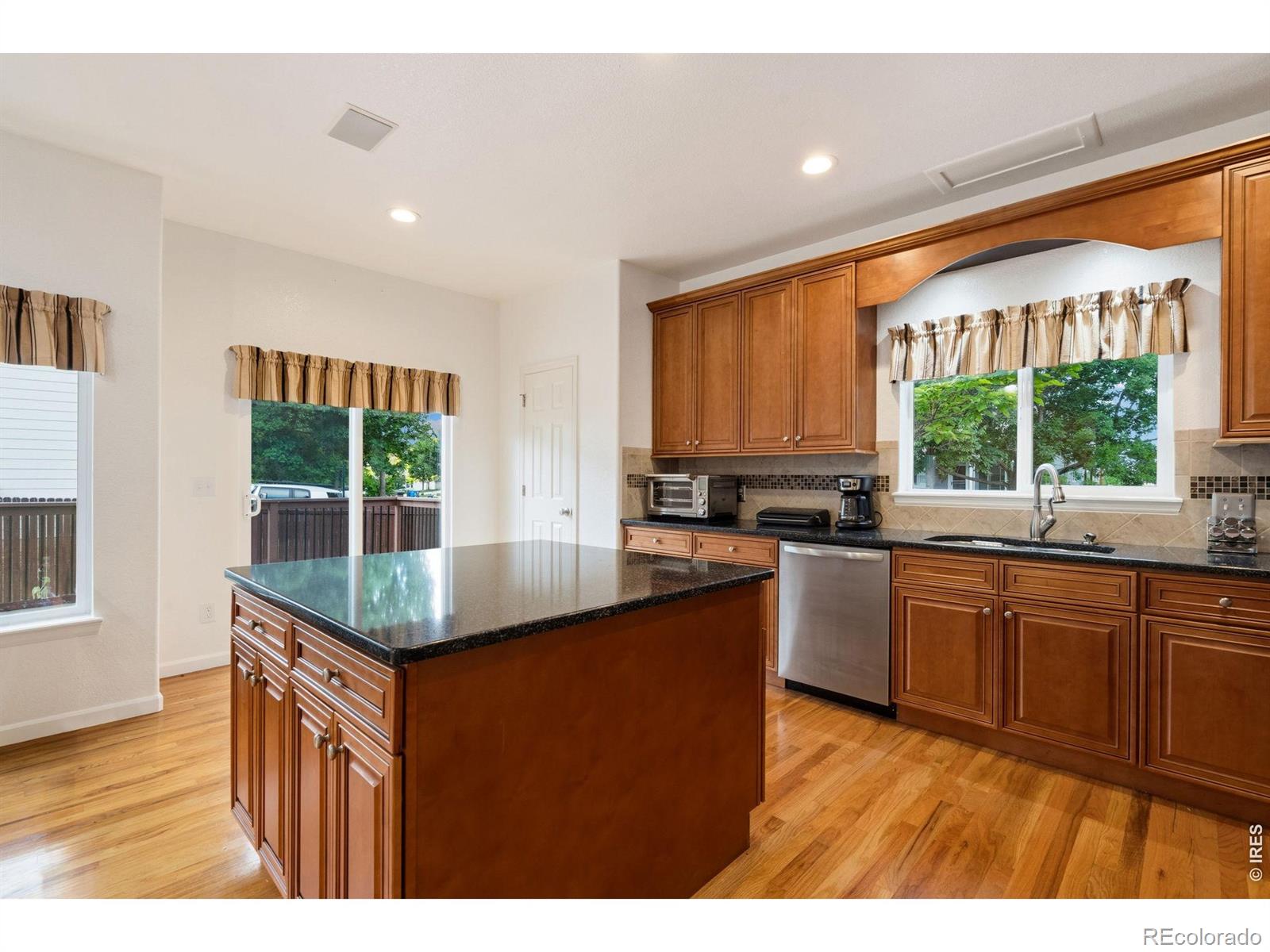 MLS Image #10 for 2014  mainsail drive,fort collins, Colorado