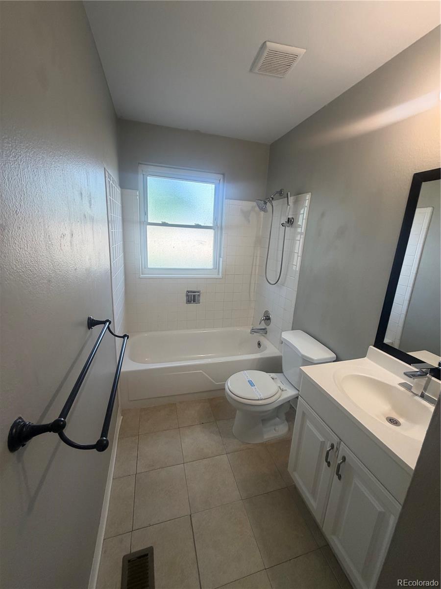 MLS Image #13 for 5559  potomac way,denver, Colorado