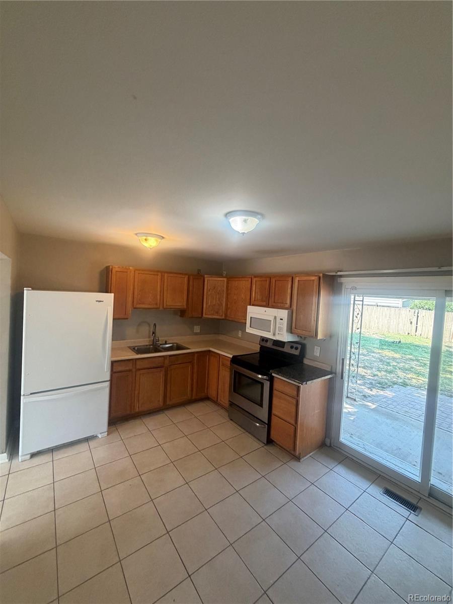 MLS Image #6 for 5559  potomac way,denver, Colorado