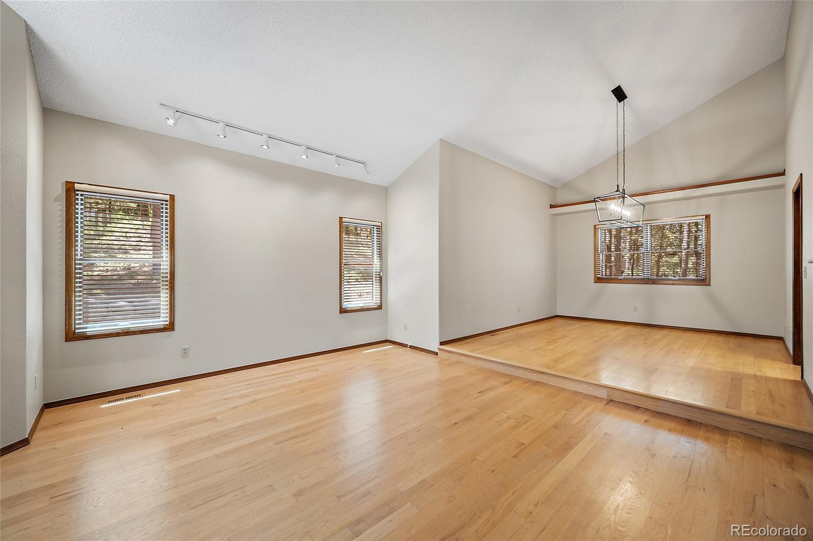 MLS Image #16 for 20070  lofty pine lane,monument, Colorado