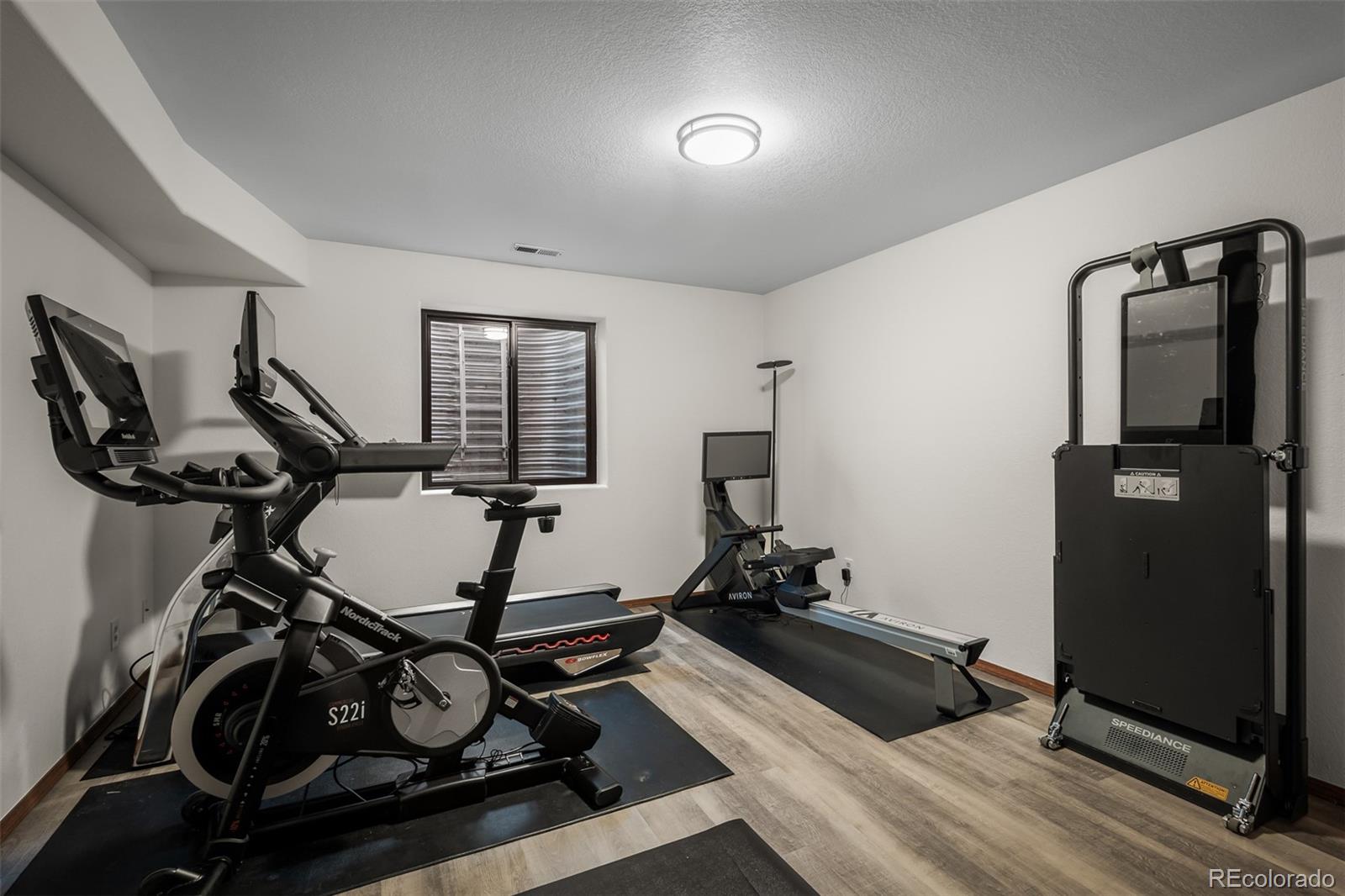 MLS Image #46 for 20070  lofty pine lane,monument, Colorado