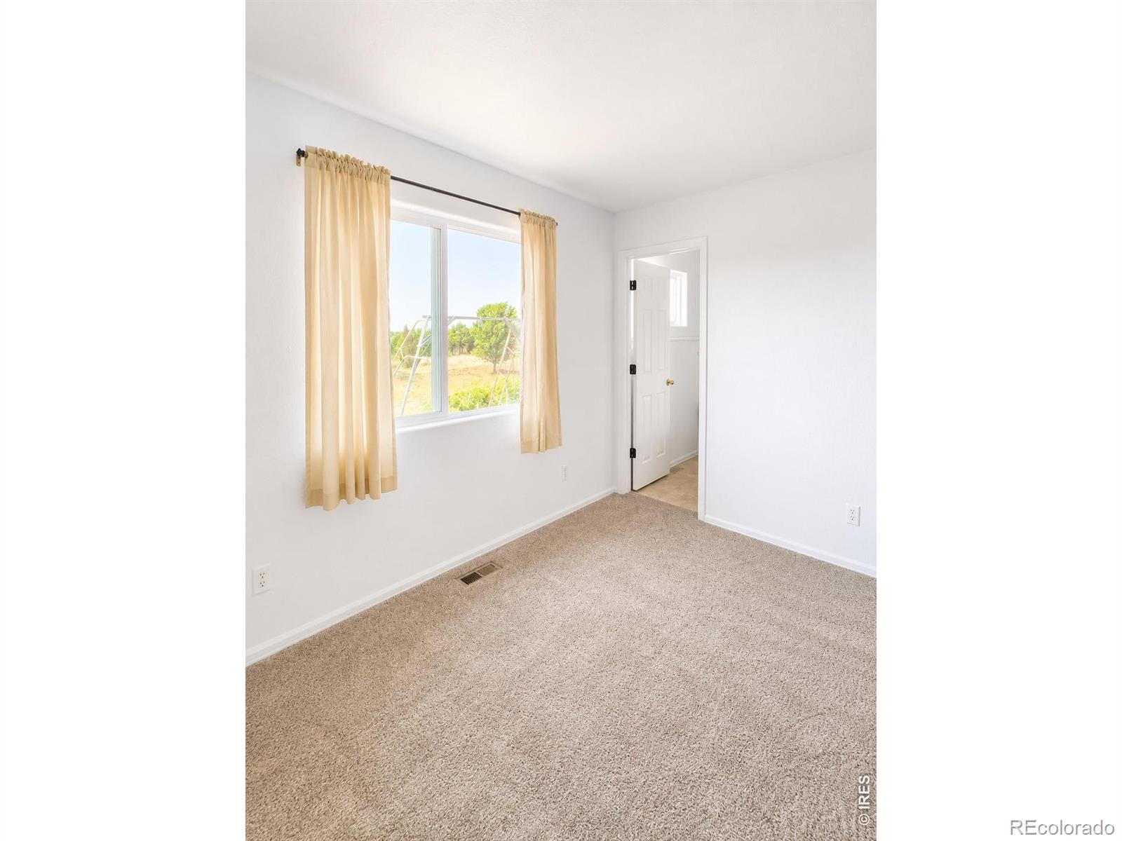 MLS Image #13 for 508 e 29th st dr,greeley, Colorado